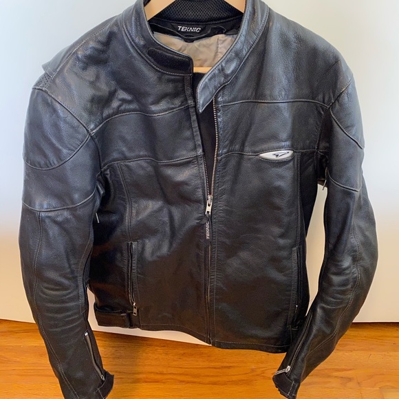 Men's Teknic Leather Motorcycle Jacket w/ Padding